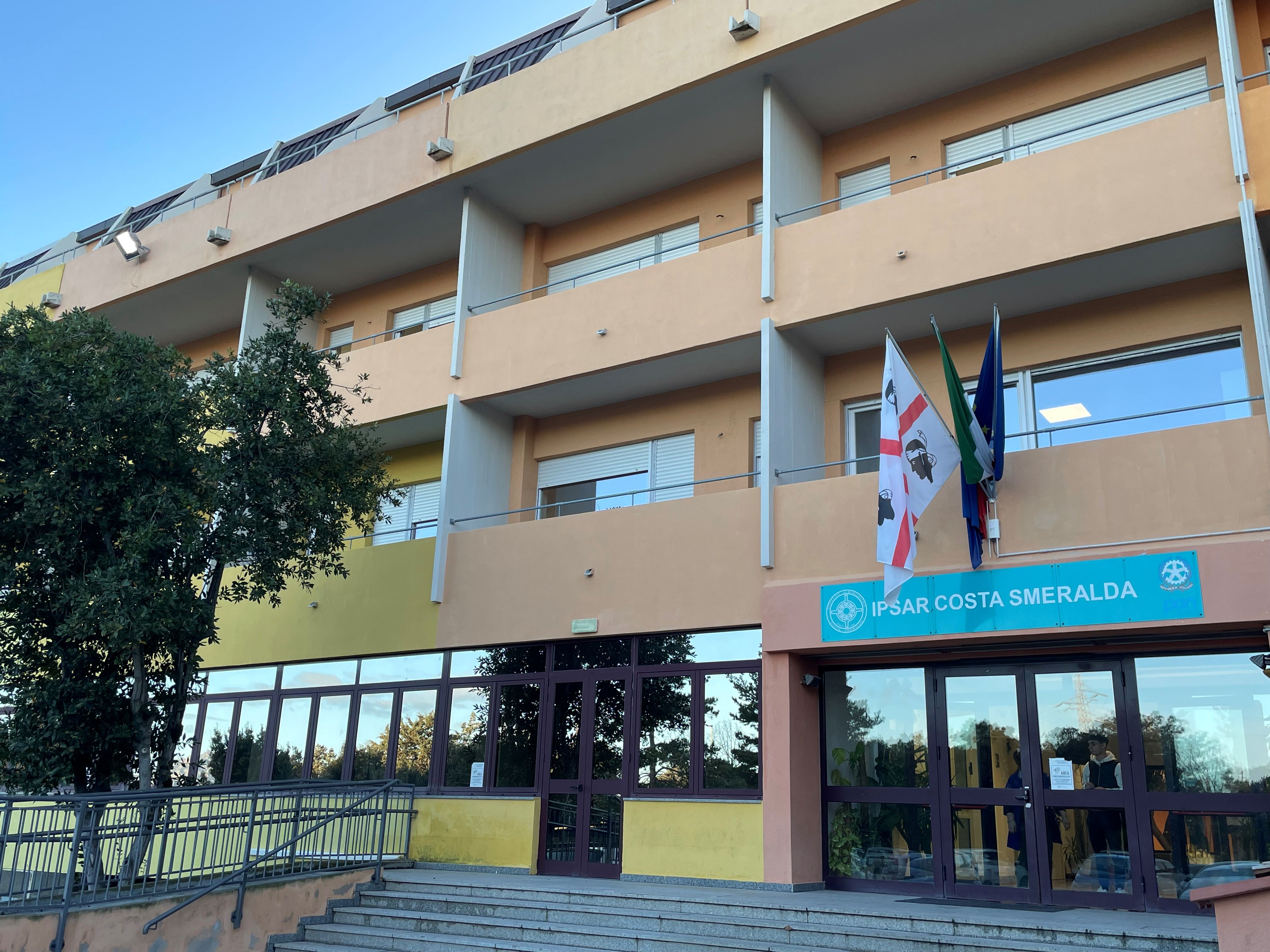 Ingresso Ipsar Arzachena Costa Smeralda sede corso lingua italiana