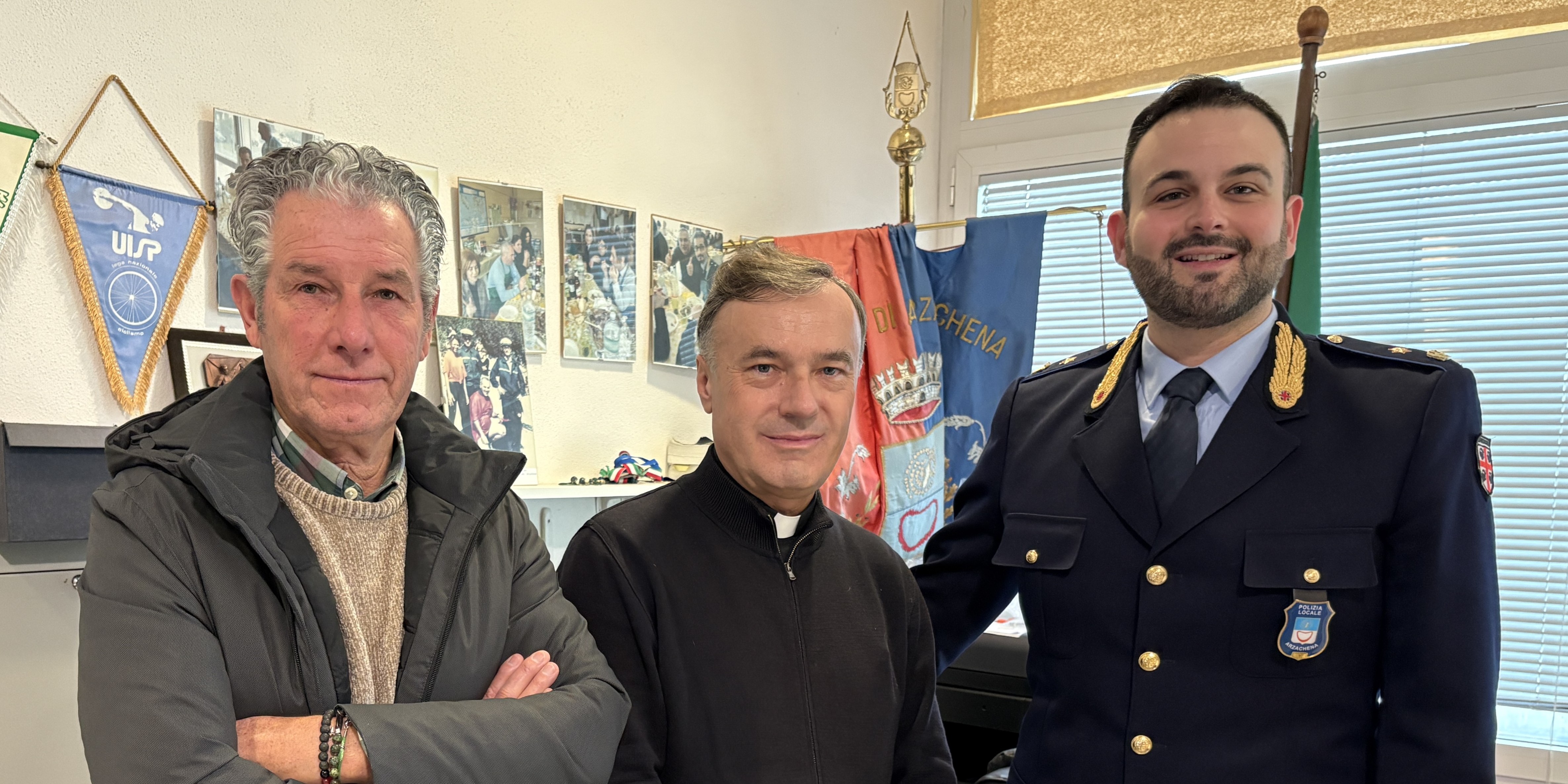 Delegato Mendula, Comandante Simone Testa e Don Jacek Meczel alla celebrazione di San Sebastiano ad Arzachena