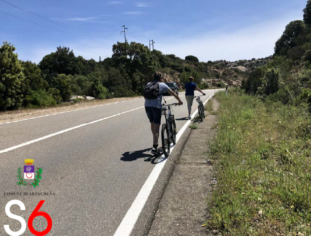 Tratto strada Baja Sardinia - Porto Cervo interessato da progetto pista ciclabile